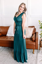 Load image into Gallery viewer, To The Other Side Maxi Dress in Hunter Green
